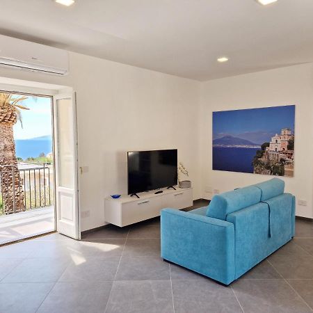 Savarese Luxury Palace Apartment วีโกเอเกวนเซ ภายนอก รูปภาพ