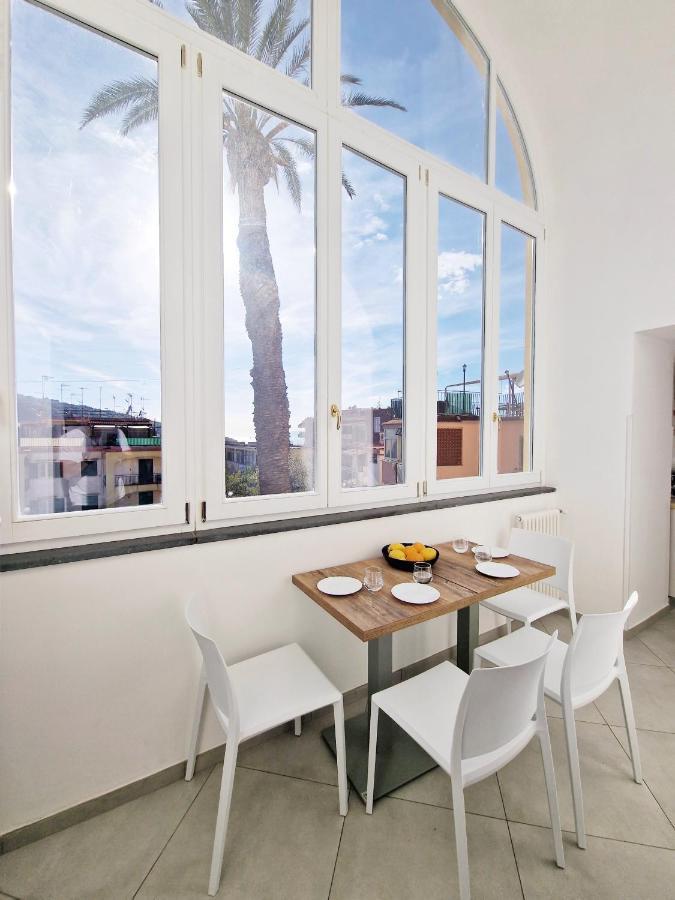 Savarese Luxury Palace Apartment วีโกเอเกวนเซ ภายนอก รูปภาพ